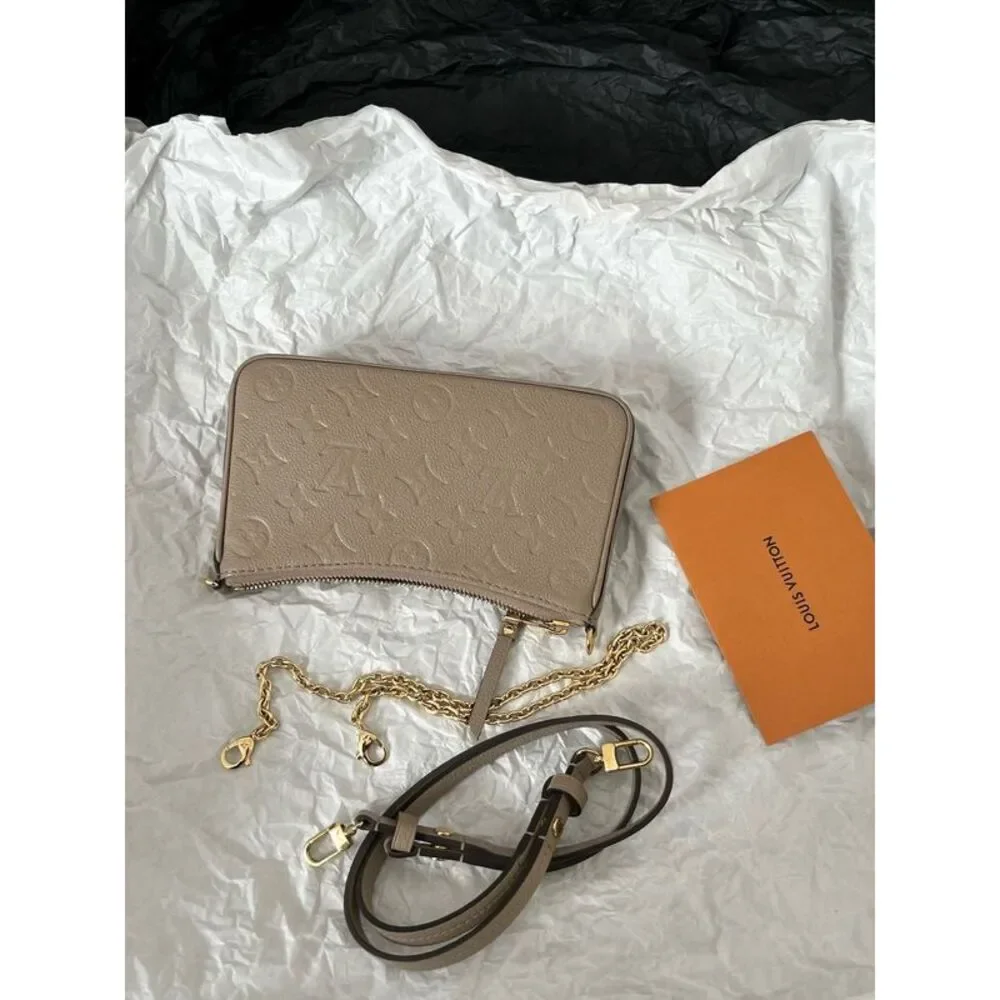 Louis Vuitton Women Pre-Loved Bag Very Good Condition - Picture 3 of 8